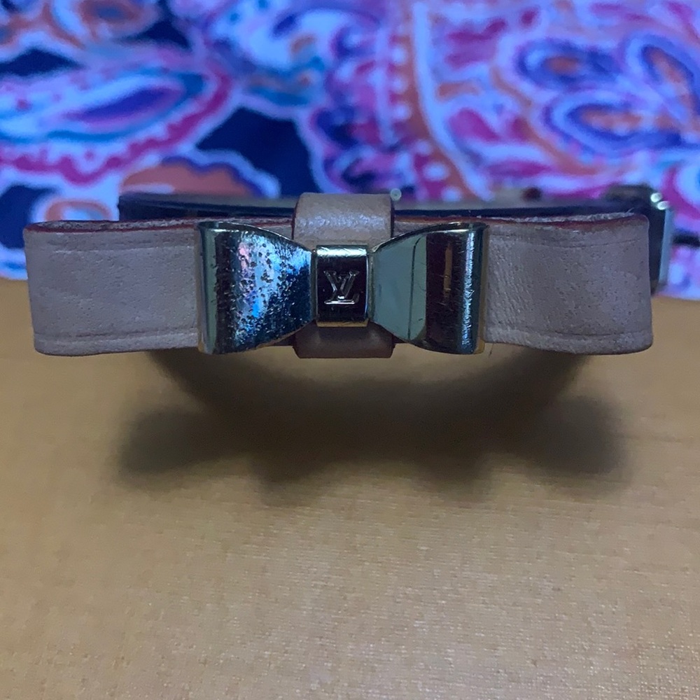 Louis Vuitton Baxter collar
